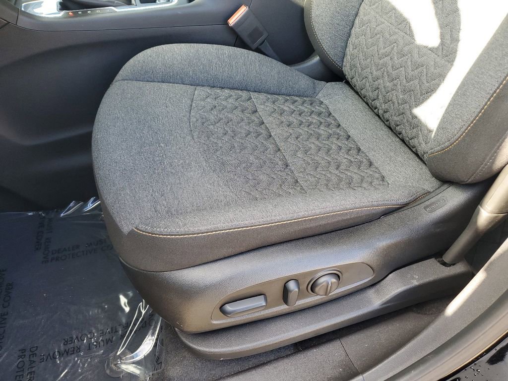 Used 2023 Chevrolet Equinox LT image 17