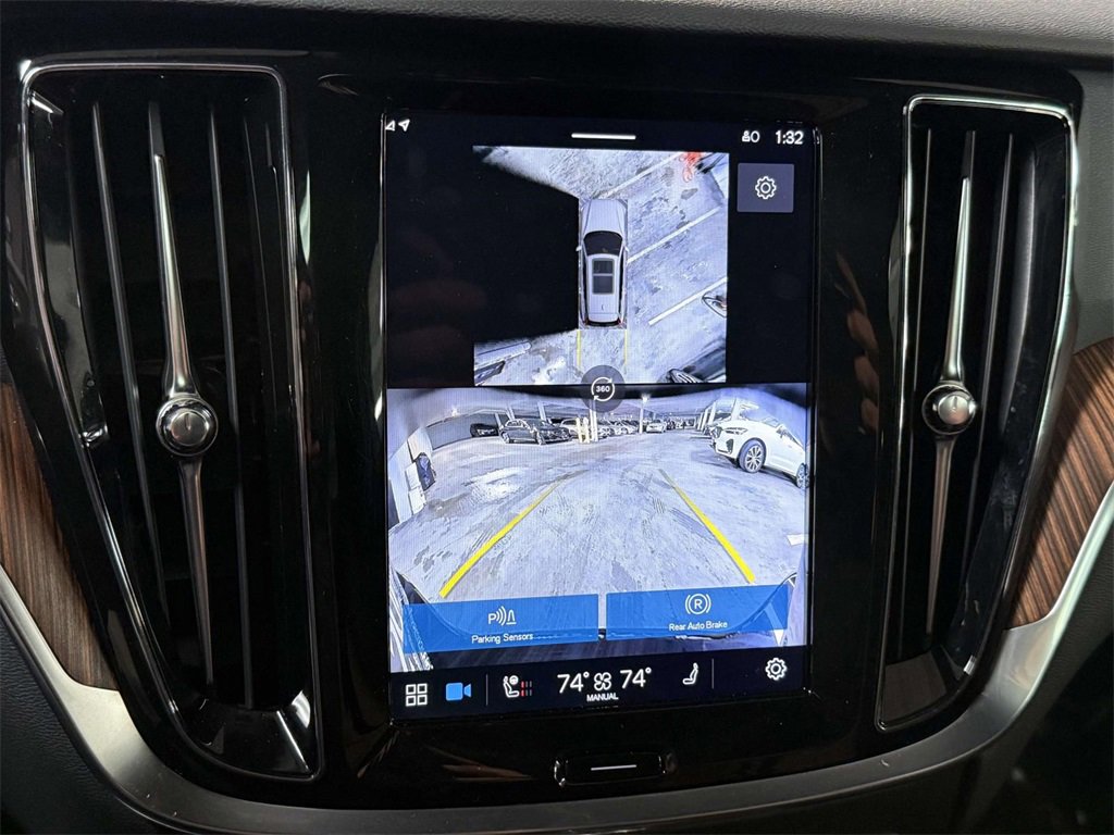 Used 2025 Volvo V60 B5 Cross Country Plus image 7