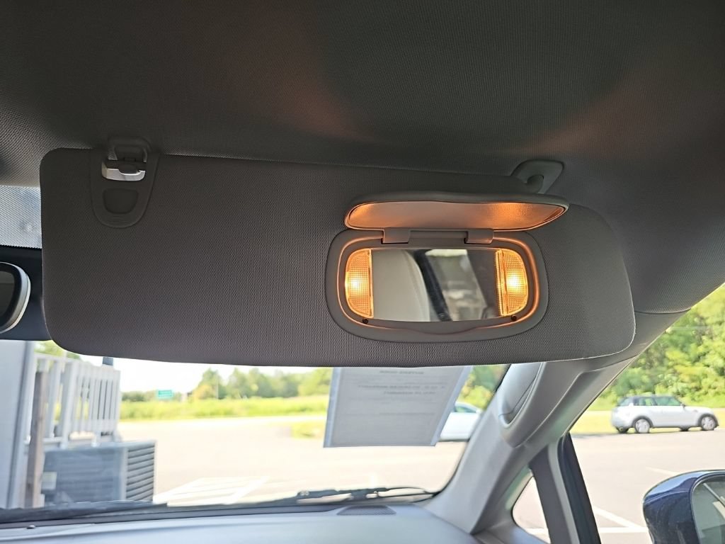 Used 2018 Chrysler Pacifica Touring-L Plus w/ Advanced Safetytec Group FWD image 34