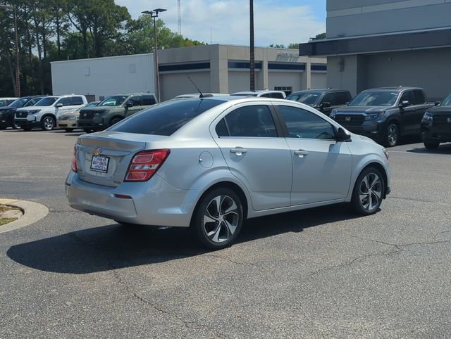 Used 2019 Chevrolet Sonic Premier FWD image 4