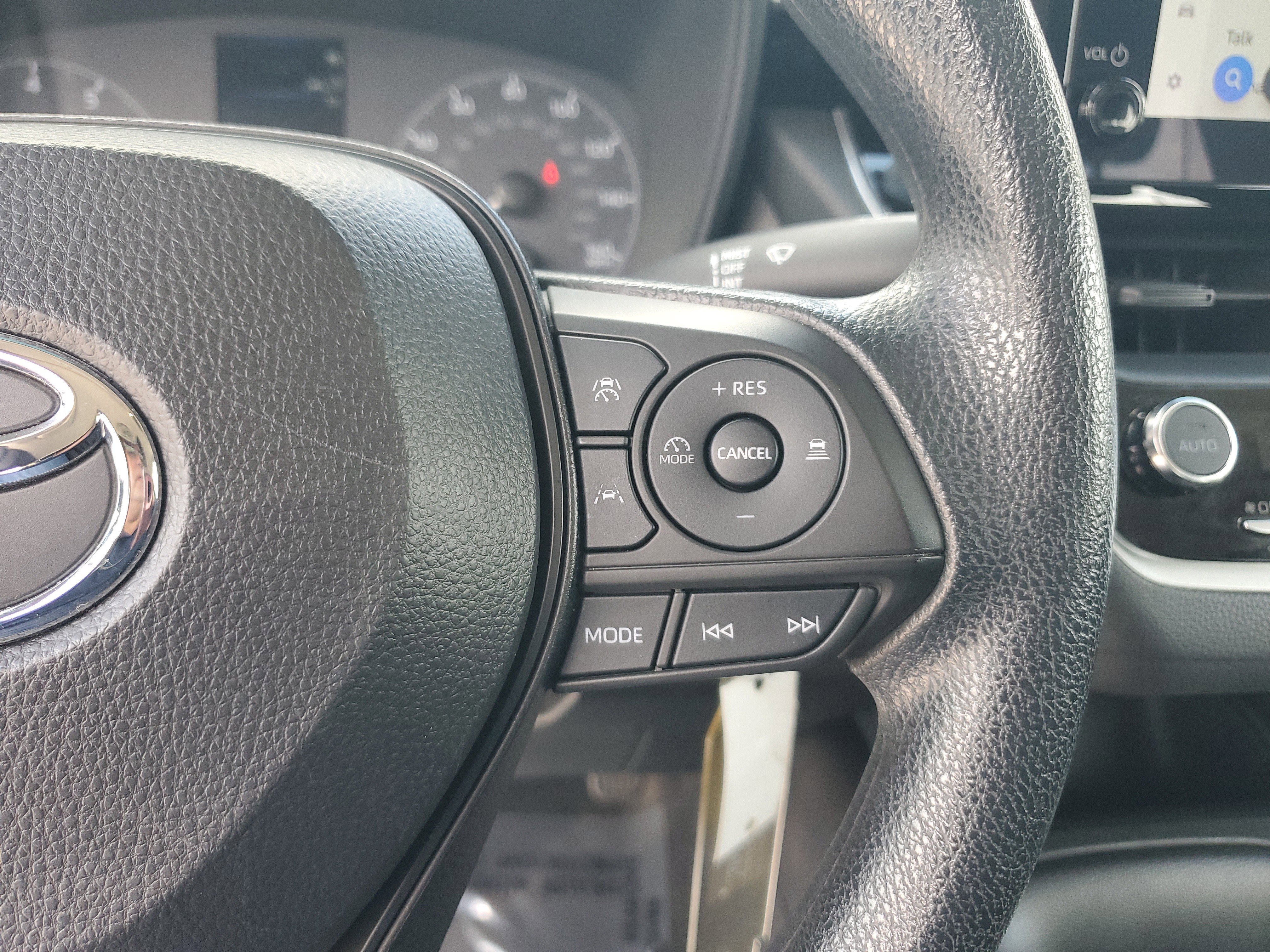 Used 2024 Toyota Corolla LE image 21