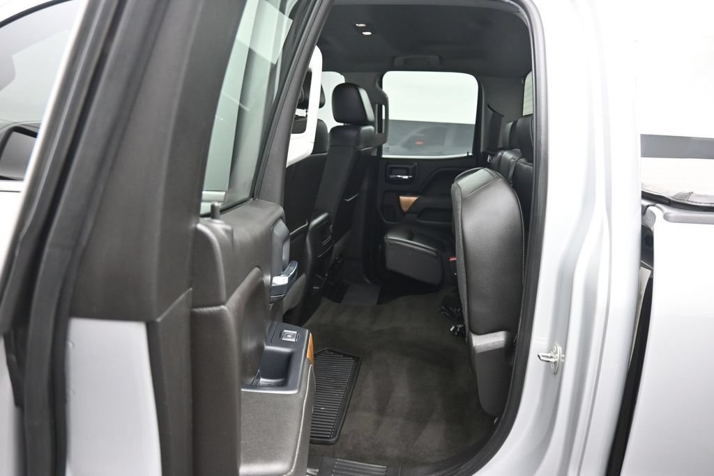 Used 2018 Chevrolet Silverado 2500 LTZ w/ LTZ Plus Package AWD/4WD image 33