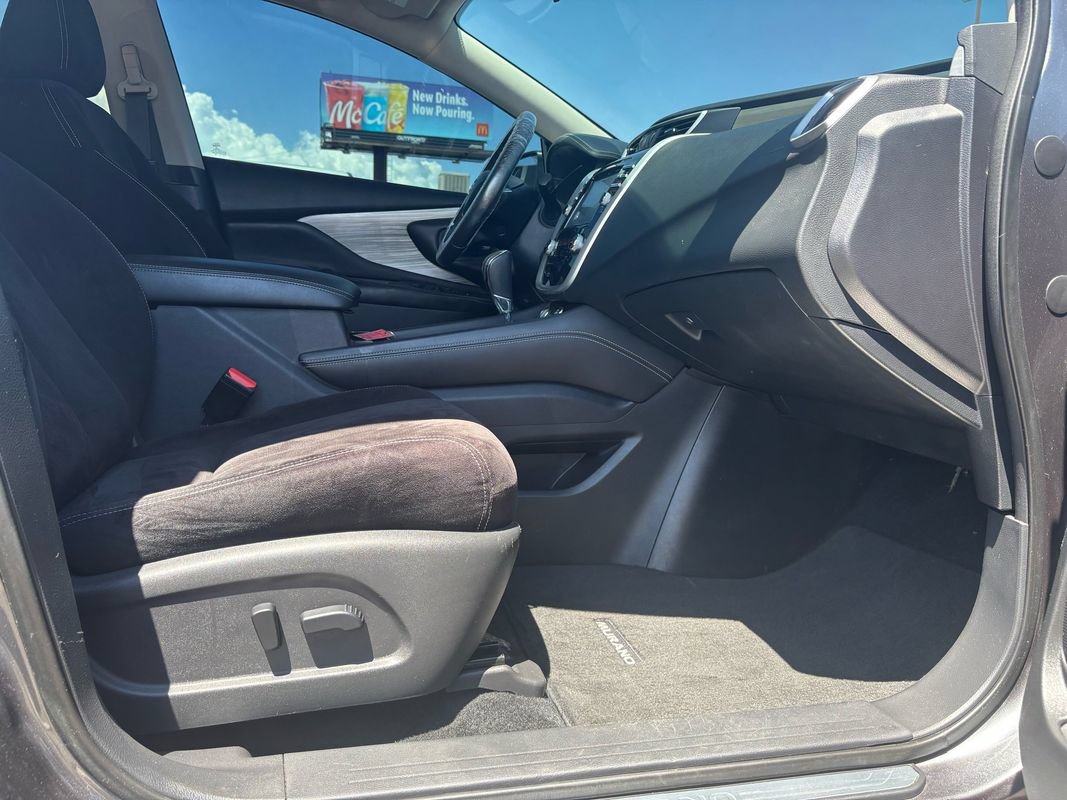 Used 2016 Nissan Murano SV AWD/4WD image 13