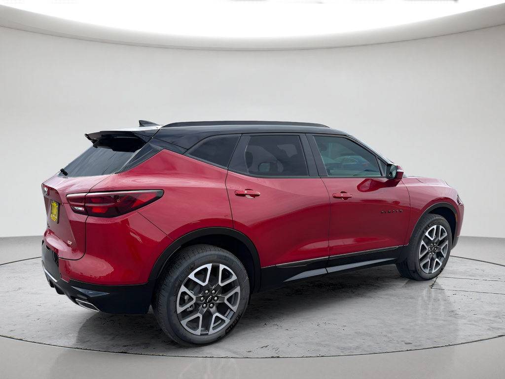 New 2026 Chevrolet Blazer RS w/ LPO, Floor Liner Package AWD/4WD image 3
