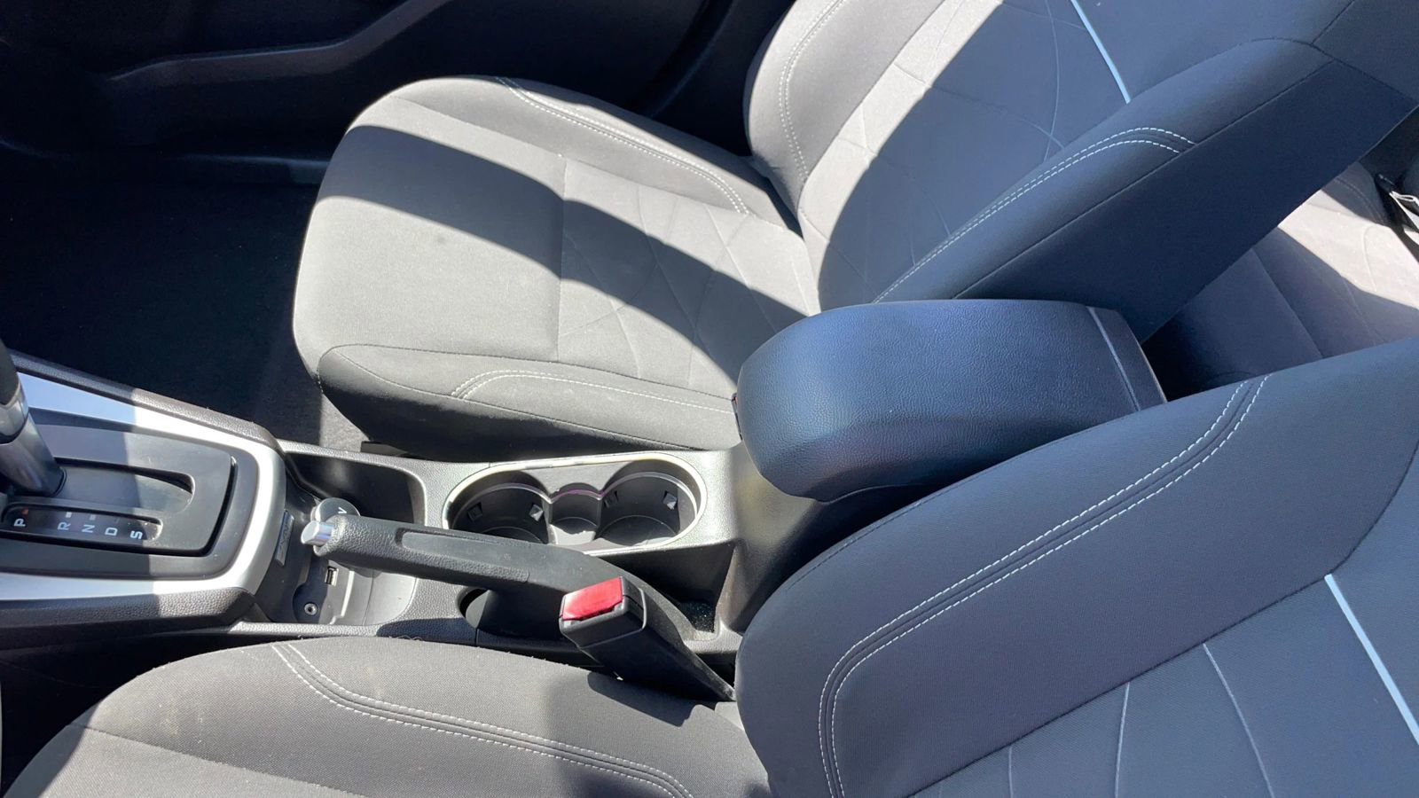 Used 2014 Ford Fiesta SE FWD image 28