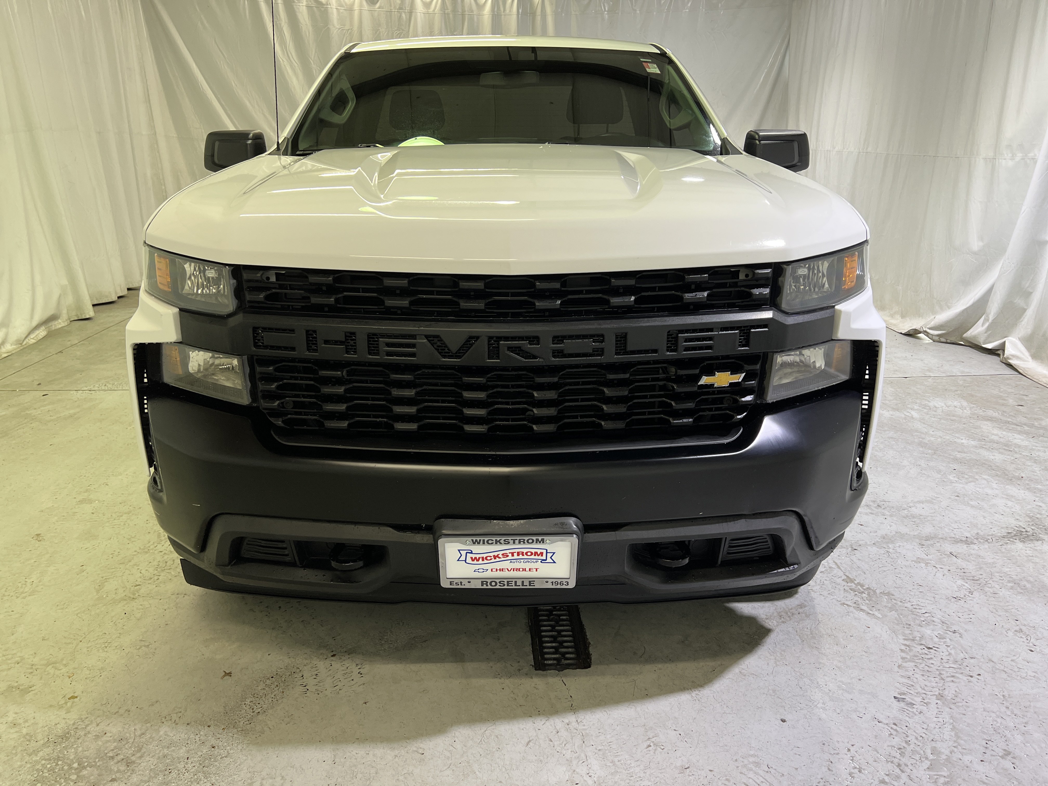 Used 2020 Chevrolet Silverado 1500 W/T w/ WT Value Package AWD/4WD image 3