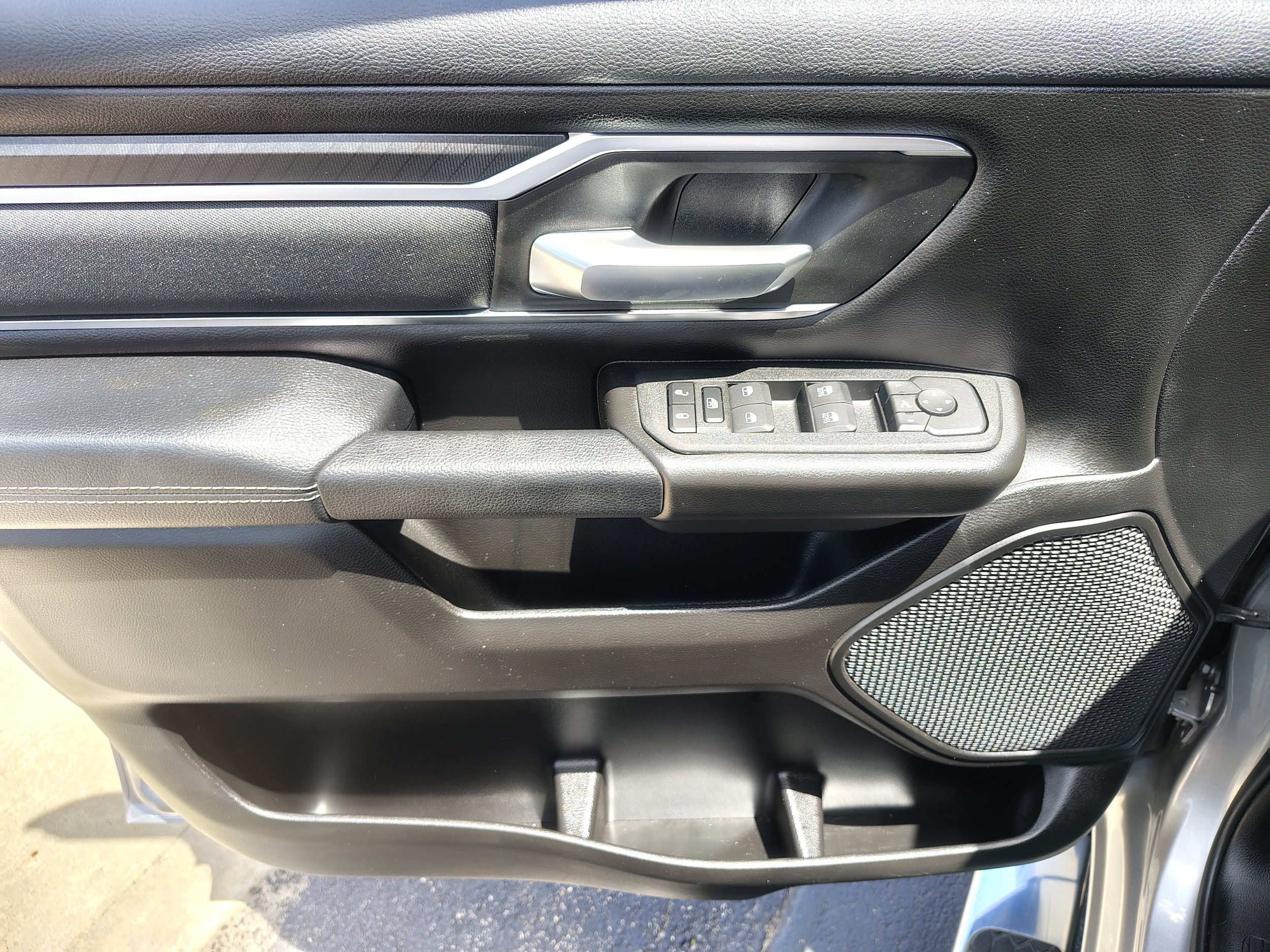 Used 2025 RAM 1500 Big Horn AWD/4WD image 18