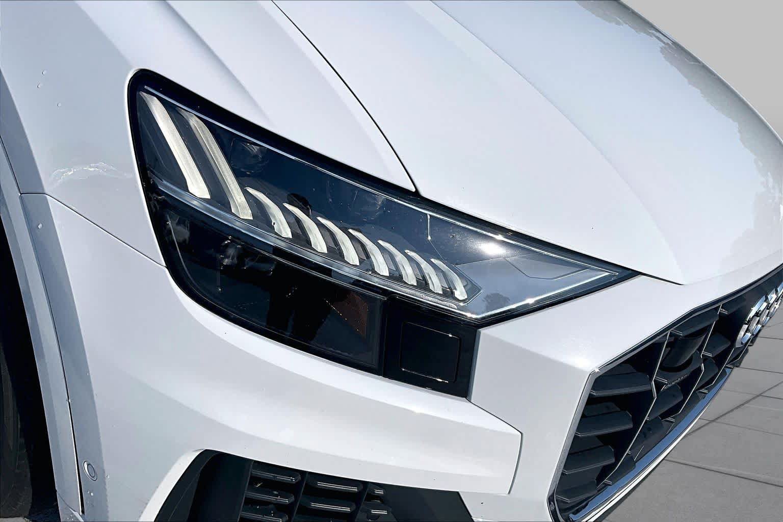 Used 2019 Audi Q8 Prestige w/ Towing Package AWD/4WD image 28