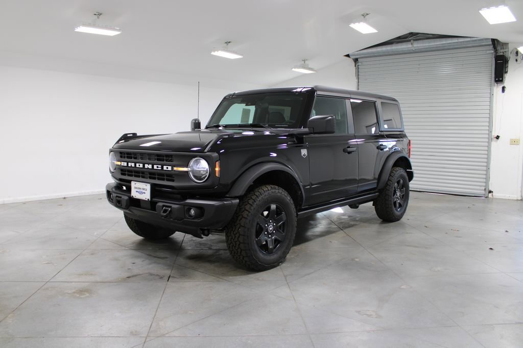 New 2025 Ford Bronco Big Bend w/ Black Diamond Package image 3