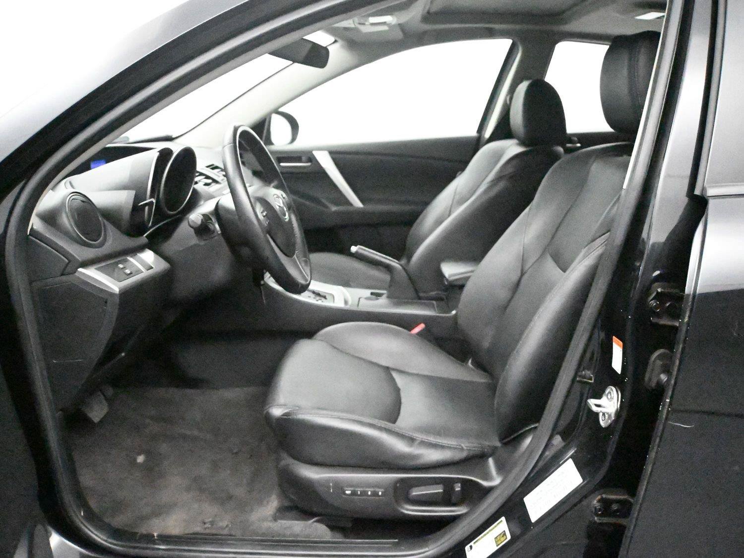 Used 2010 MAZDA MAZDA3 s Grand Touring FWD image 6
