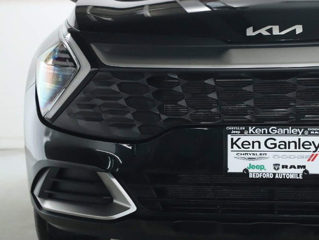 Used 2025 Kia Sportage LX image 6