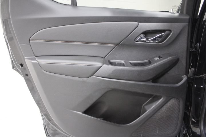 Used 2020 Chevrolet Traverse LT w/ LT Premium Package AWD/4WD image 22