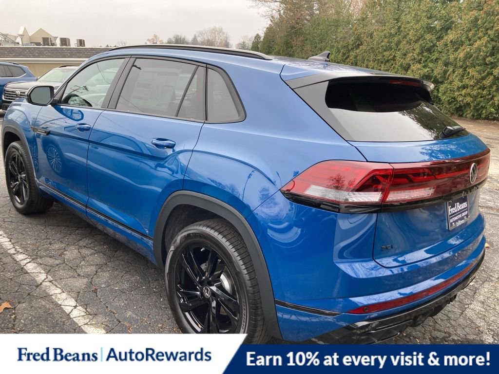 New 2026 Volkswagen Atlas Cross Sport SEL R-Line image 4