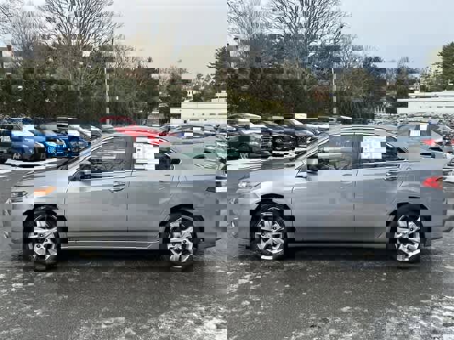 Used 2011 Acura TSX Sedan image 2