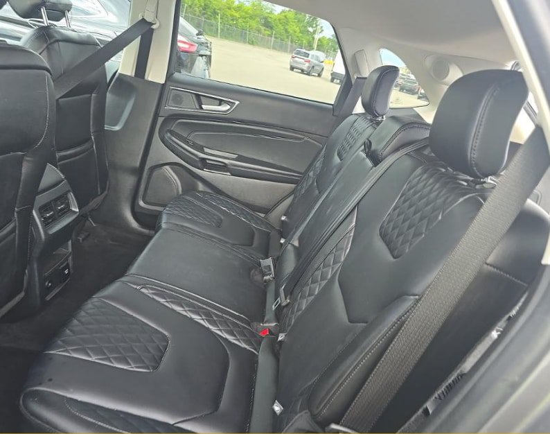 Used 2024 Ford Edge Titanium AWD/4WD image 4