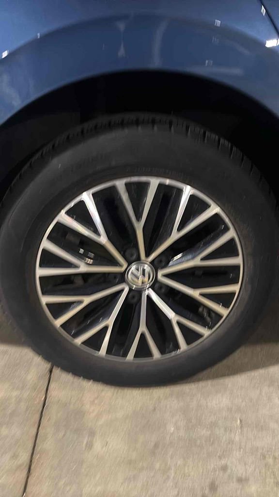 Used 2019 Volkswagen Jetta SEL image 11