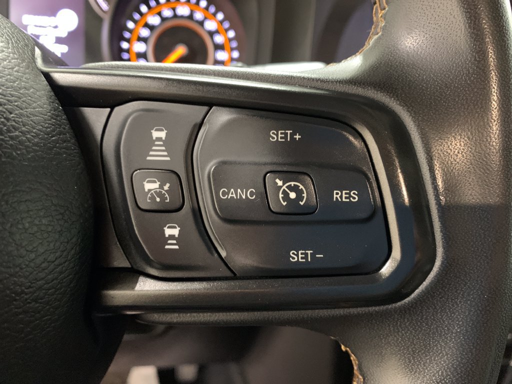 Used 2024 Jeep Wrangler Unlimited Sport AWD/4WD image 11