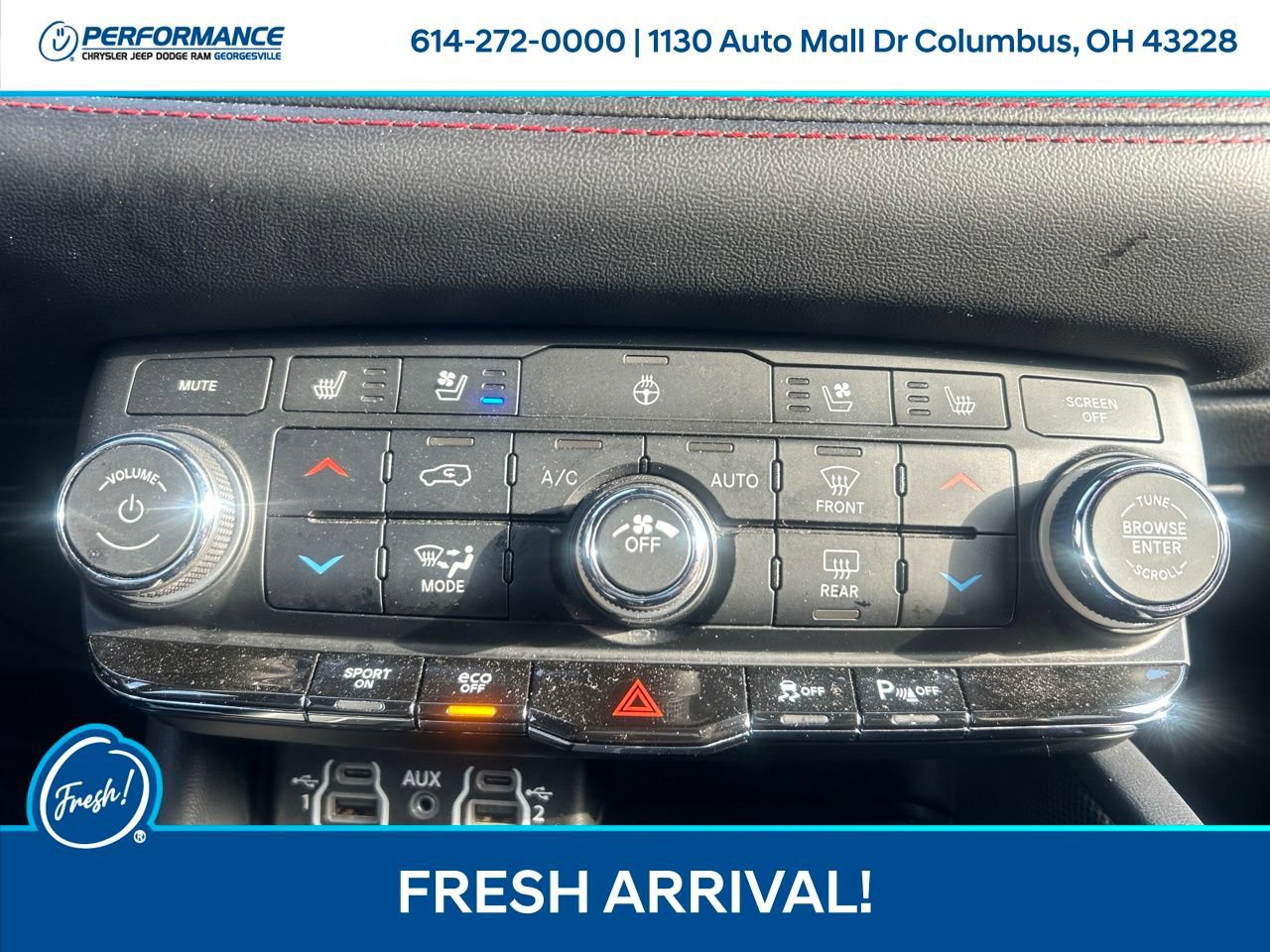 Used 2025 Dodge Durango R/T w/ Blacktop Package AWD/4WD image 19
