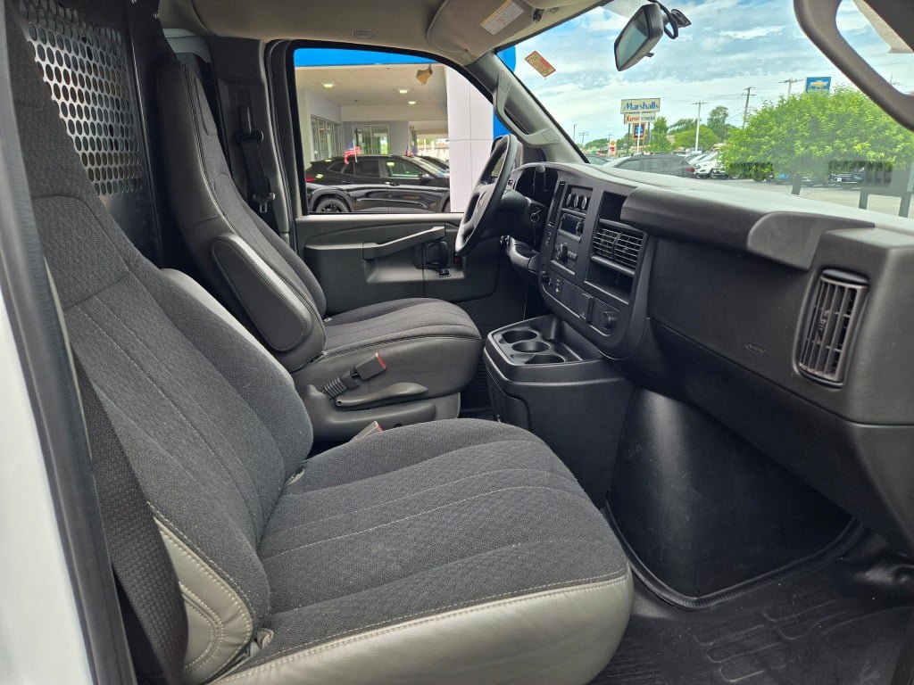Certified 2024 GMC Savana 2500 w/ Driver Convenience Package RWD image 7