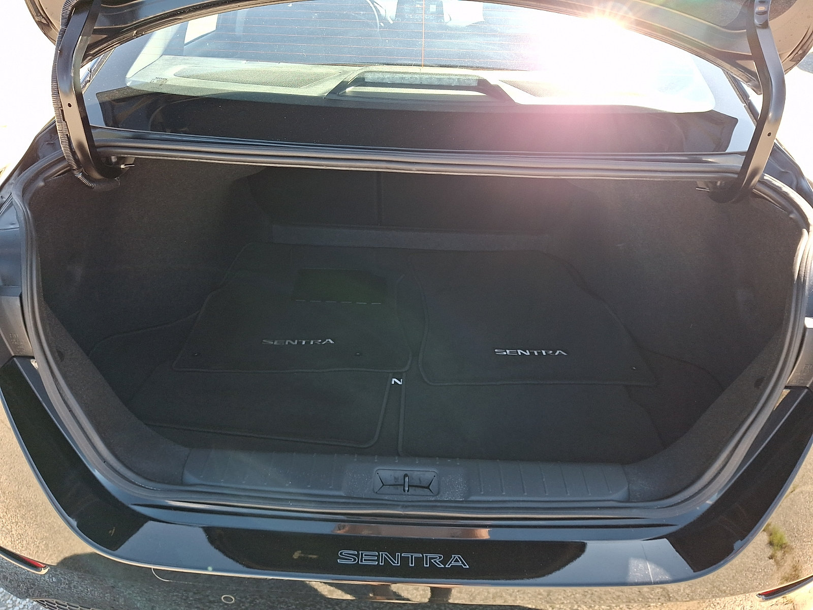 Certified 2023 Nissan Sentra SV w/ All-Weather Package FWD image 29