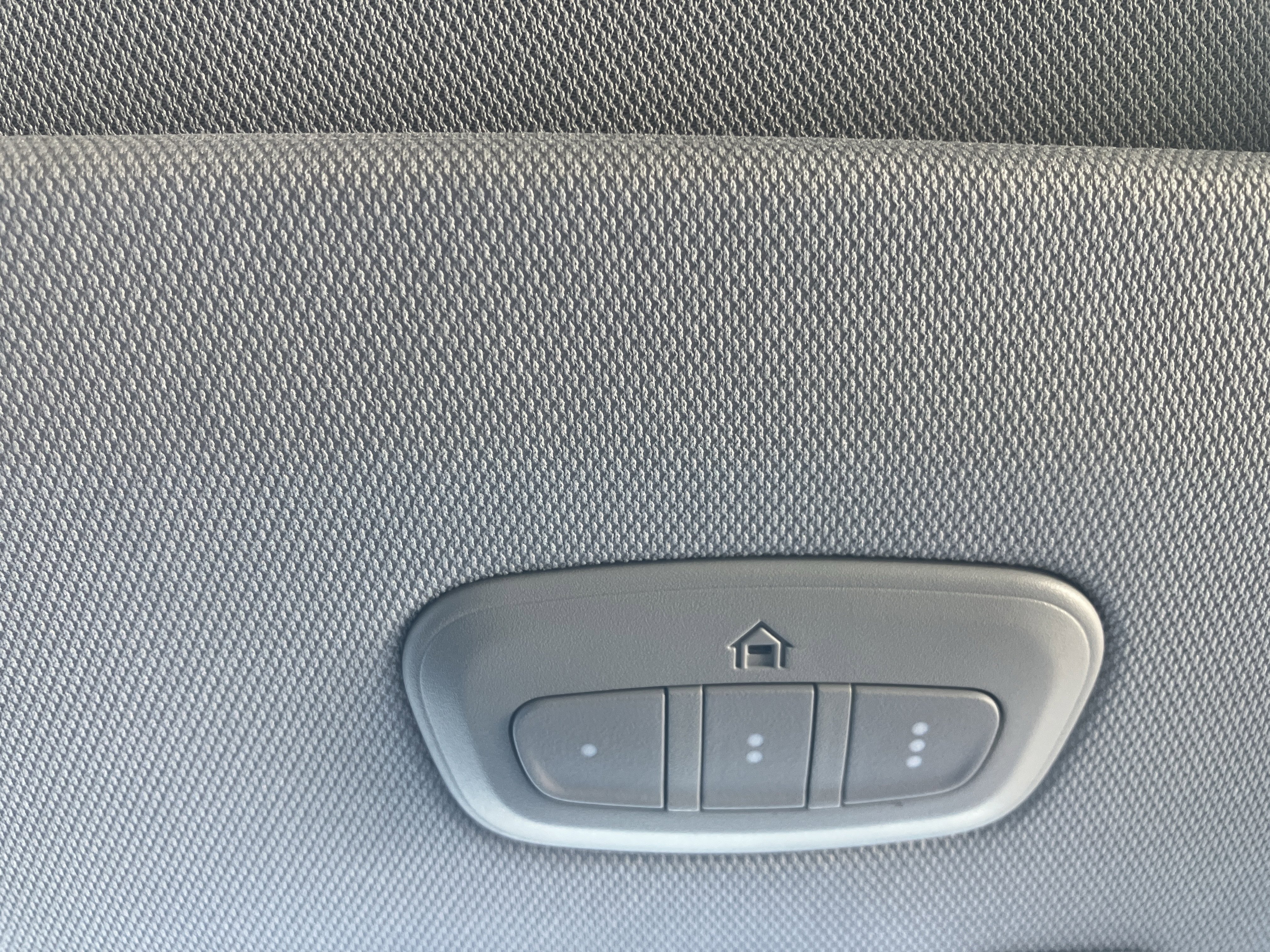 Used 2022 Jeep Grand Cherokee Limited w/ Luxury Tech Group II image 30