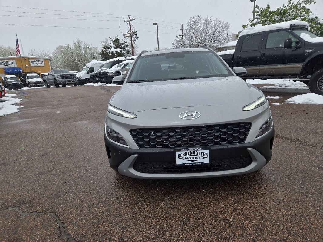 Used 2023 Hyundai Kona SEL w/ Convenience Package AWD/4WD image 3