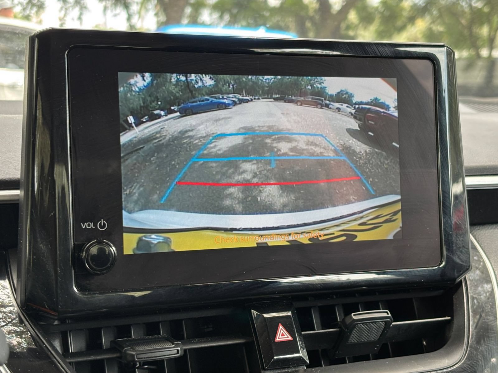 Used 2025 Toyota Corolla LE FWD image 21