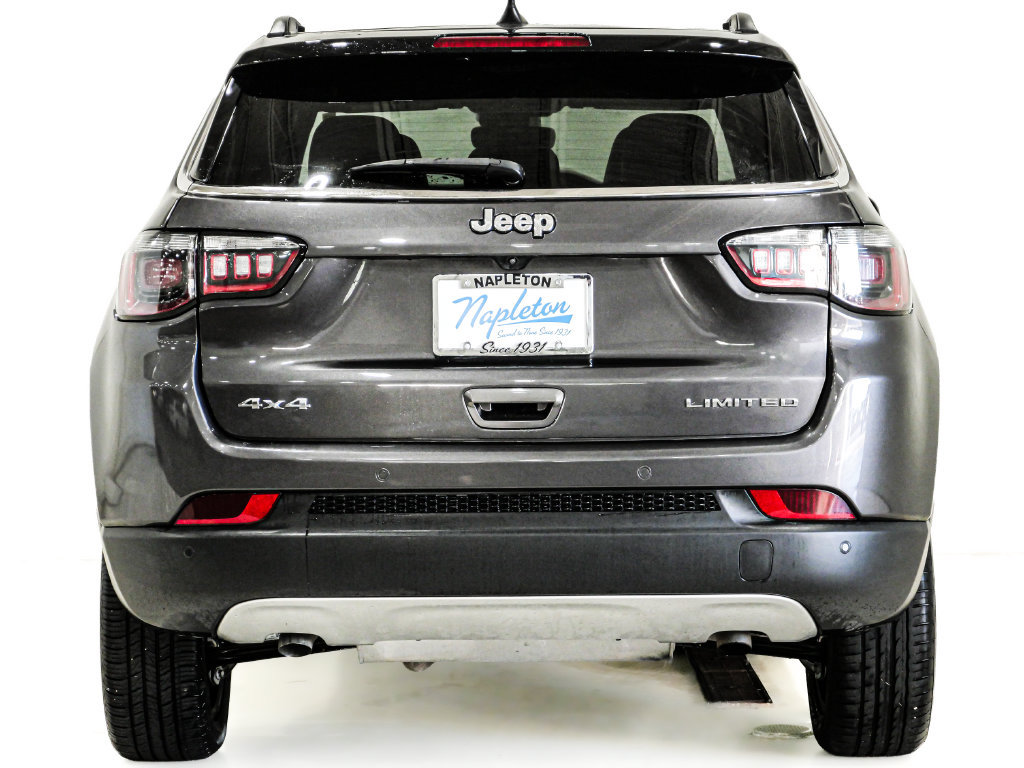 Used 2024 Jeep Compass Limited AWD/4WD image 7