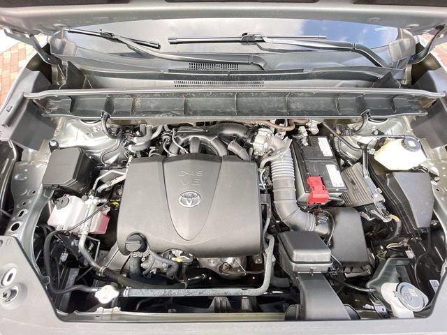 Used 2021 Toyota Highlander Limited FWD image 24