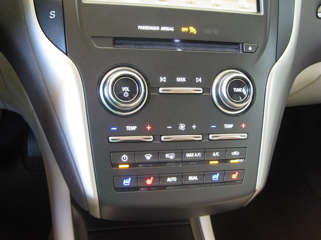 Used 2018 Lincoln MKC Reserve FWD image 20