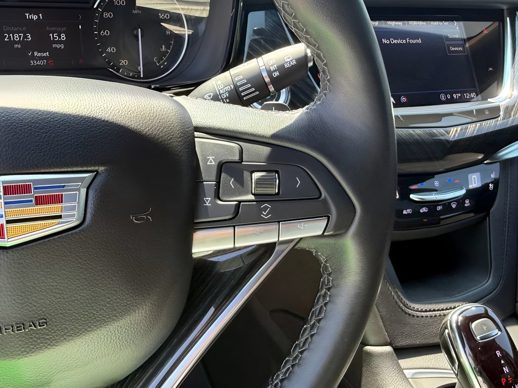 Certified 2025 Cadillac XT6 Premium Luxury FWD image 22