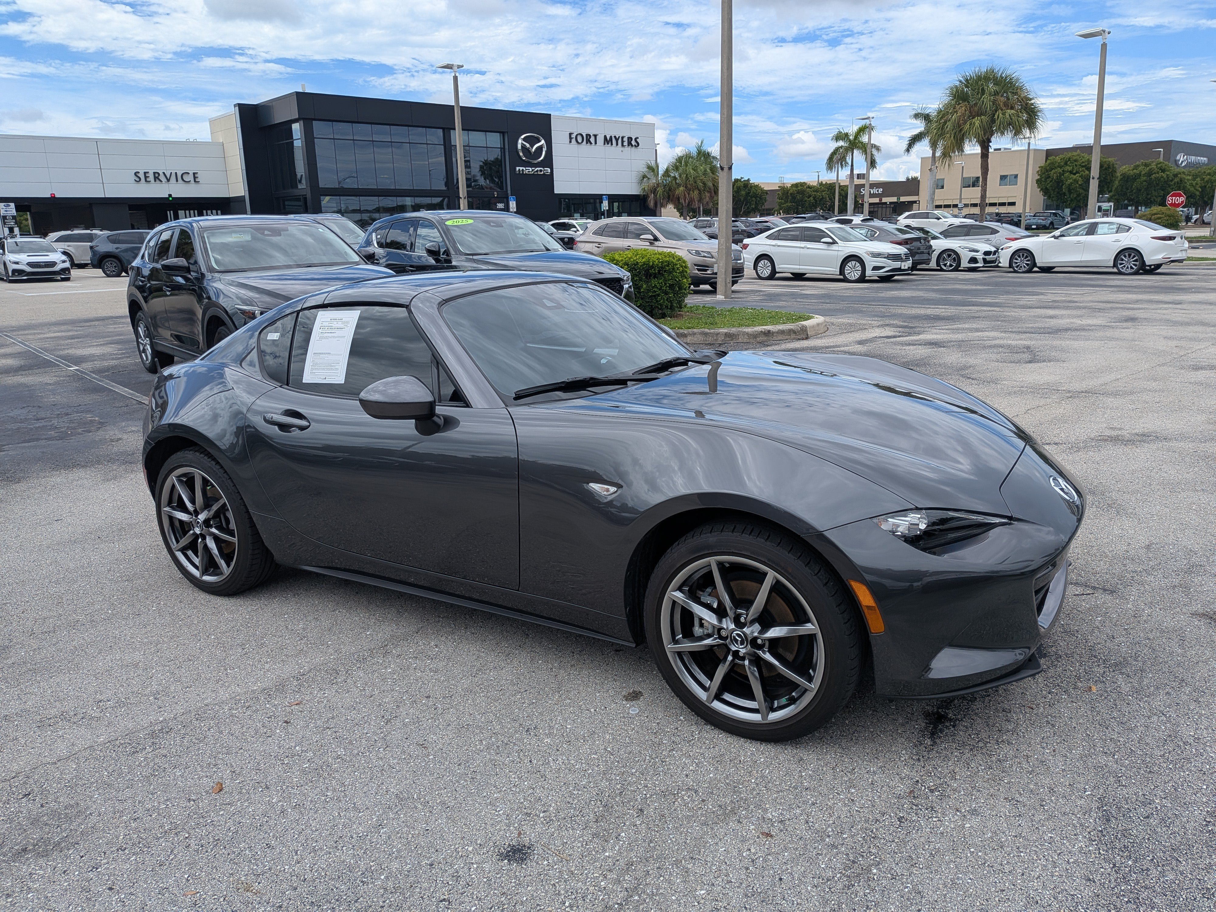 Used 2022 MAZDA MX-5 Miata RF Grand Touring RWD image 2