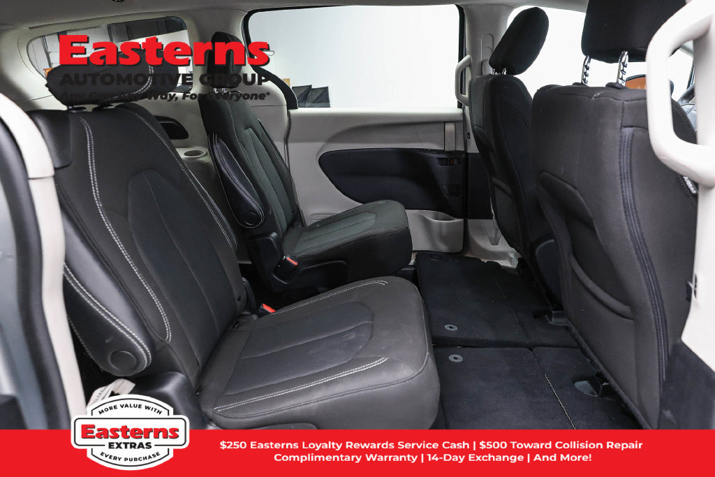 Used 2023 Chrysler Voyager LX FWD image 25
