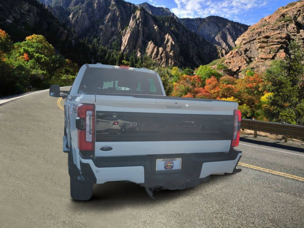 Used 2026 Ford F350 Platinum AWD/4WD image 4