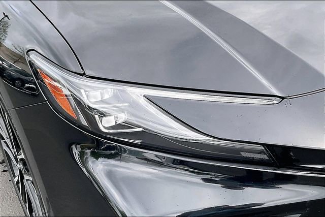 Used 2025 Toyota Camry XLE AWD/4WD image 28