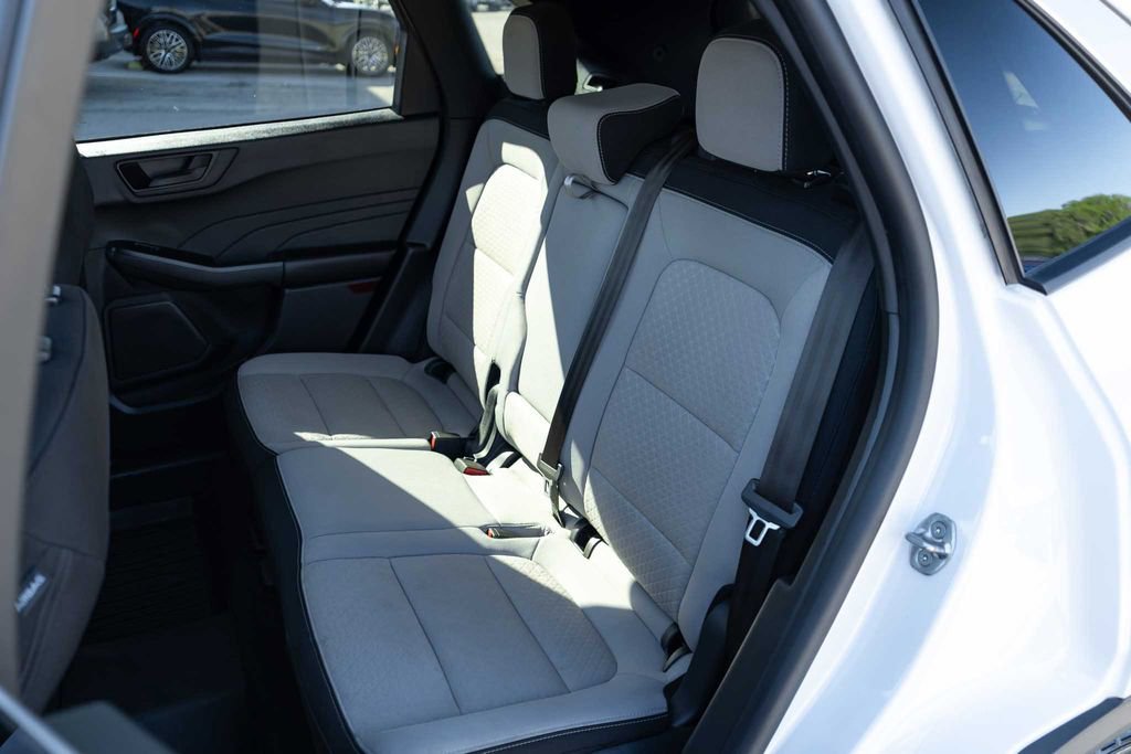 Used 2024 Ford Escape Active image 13