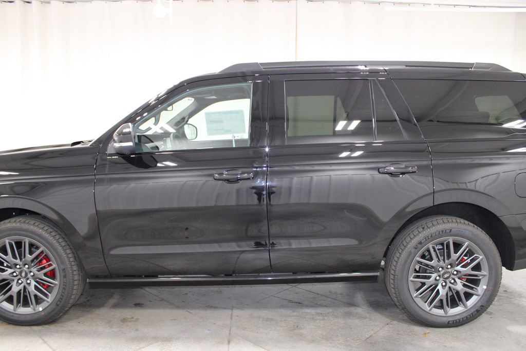 New 2025 Ford Expedition Platinum image 5