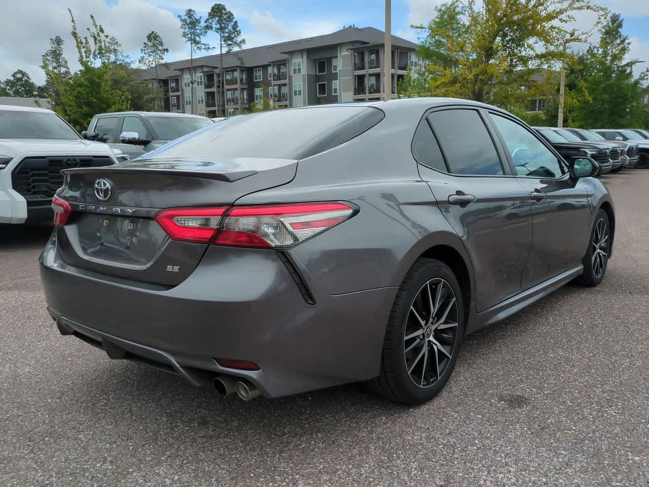 Certified 2018 Toyota Camry SE FWD image 6