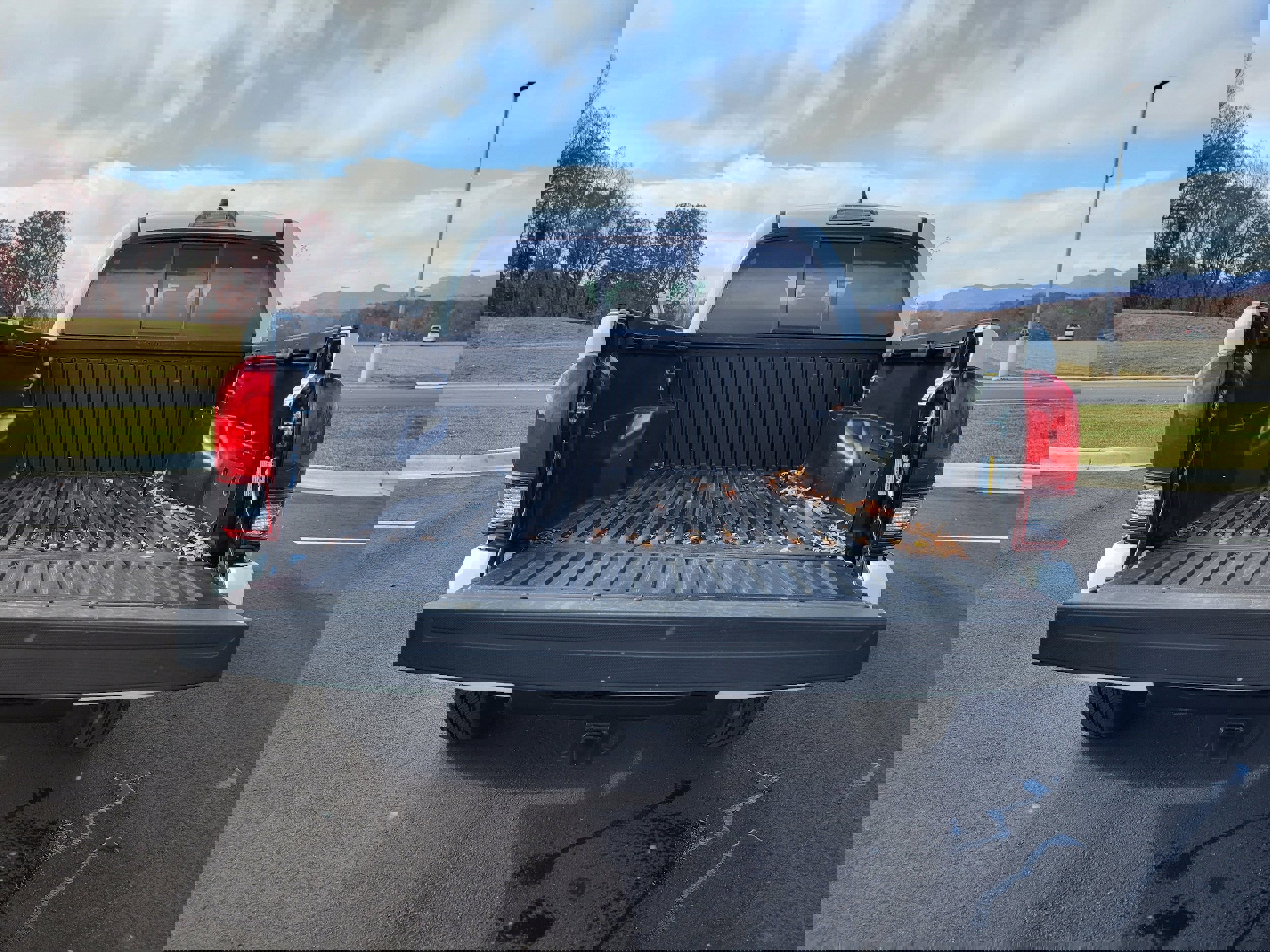 Used 2023 Toyota Tacoma SR image 11