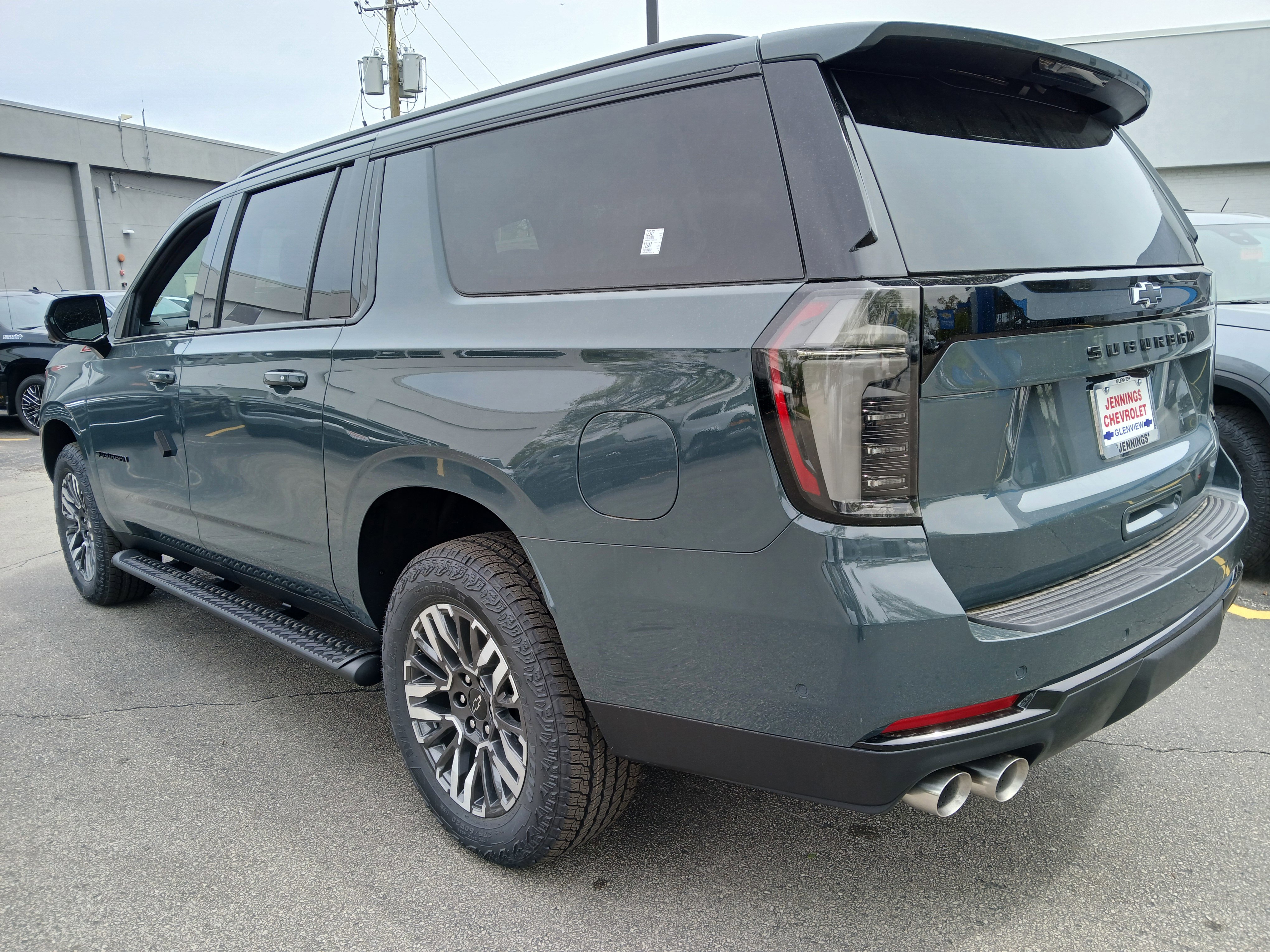 New 2026 Chevrolet Suburban Z71 w/ Comfort Package AWD/4WD image 5