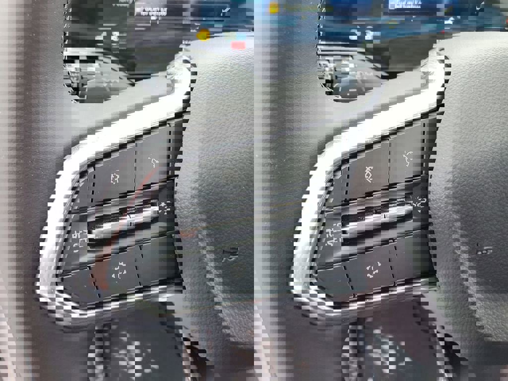 New 2026 Chevrolet Equinox LT image 12