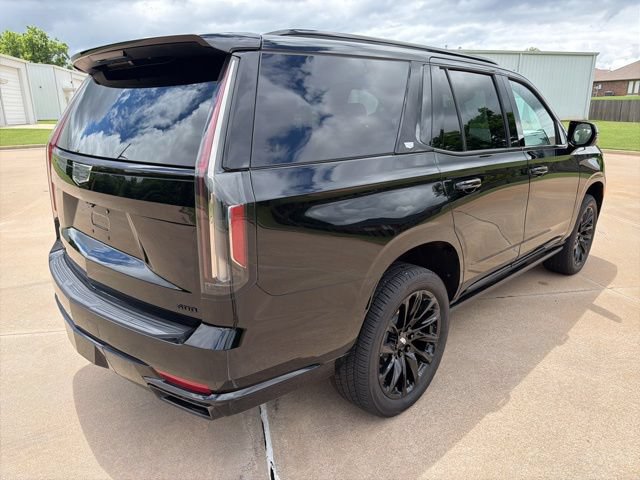 Certified 2023 Cadillac Escalade Sport Platinum w/ LPO, ONYX Package AWD/4WD image 5