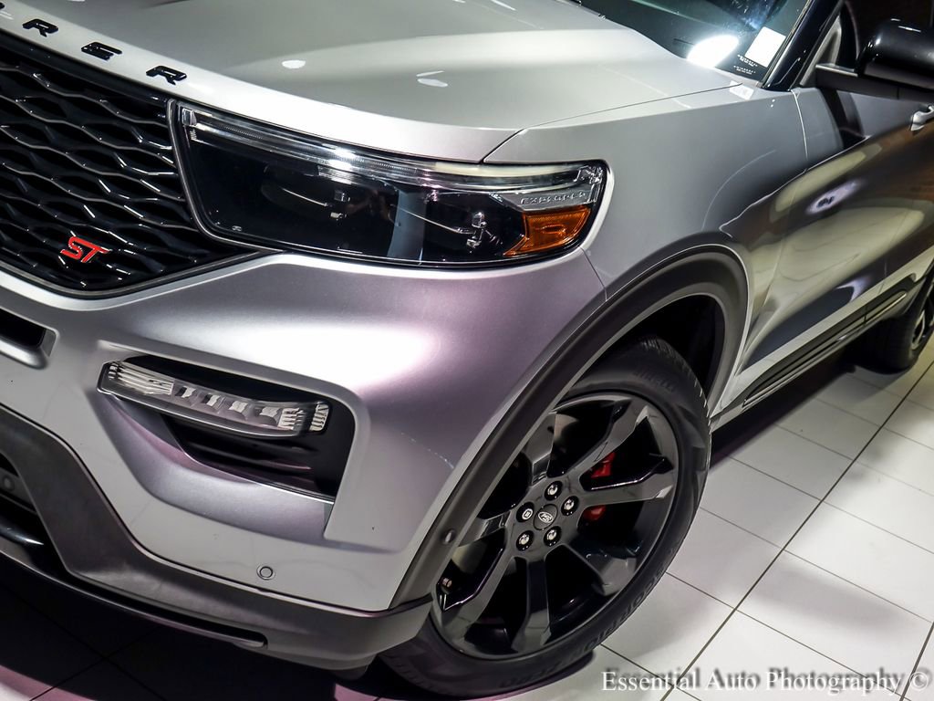 Used 2021 Ford Explorer ST w/ ST Street Pack image 7