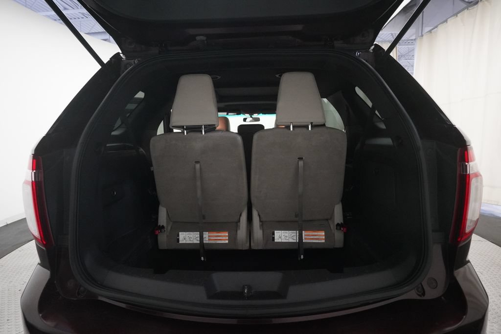 Used 2011 Ford Explorer XLT w/ 202A Rapid Spec Order Code AWD/4WD image 10