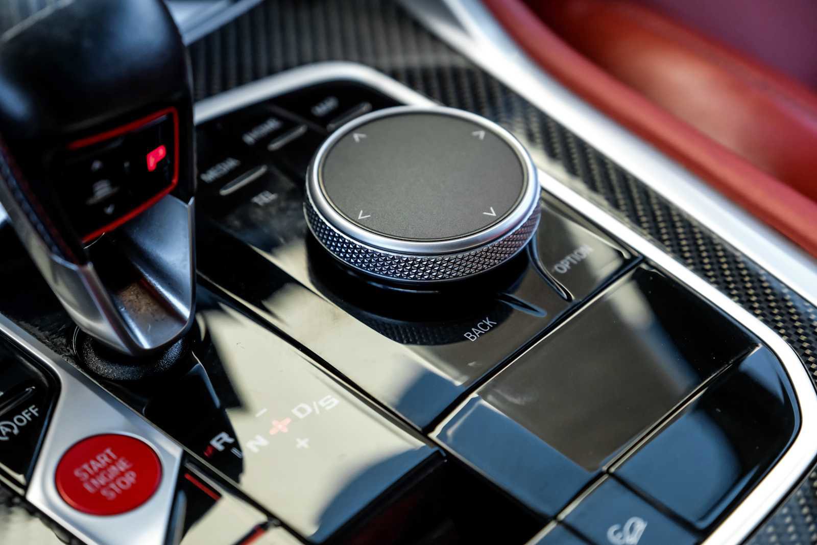 Used 2025 BMW X5 M Competition w/ Executive Package image 25