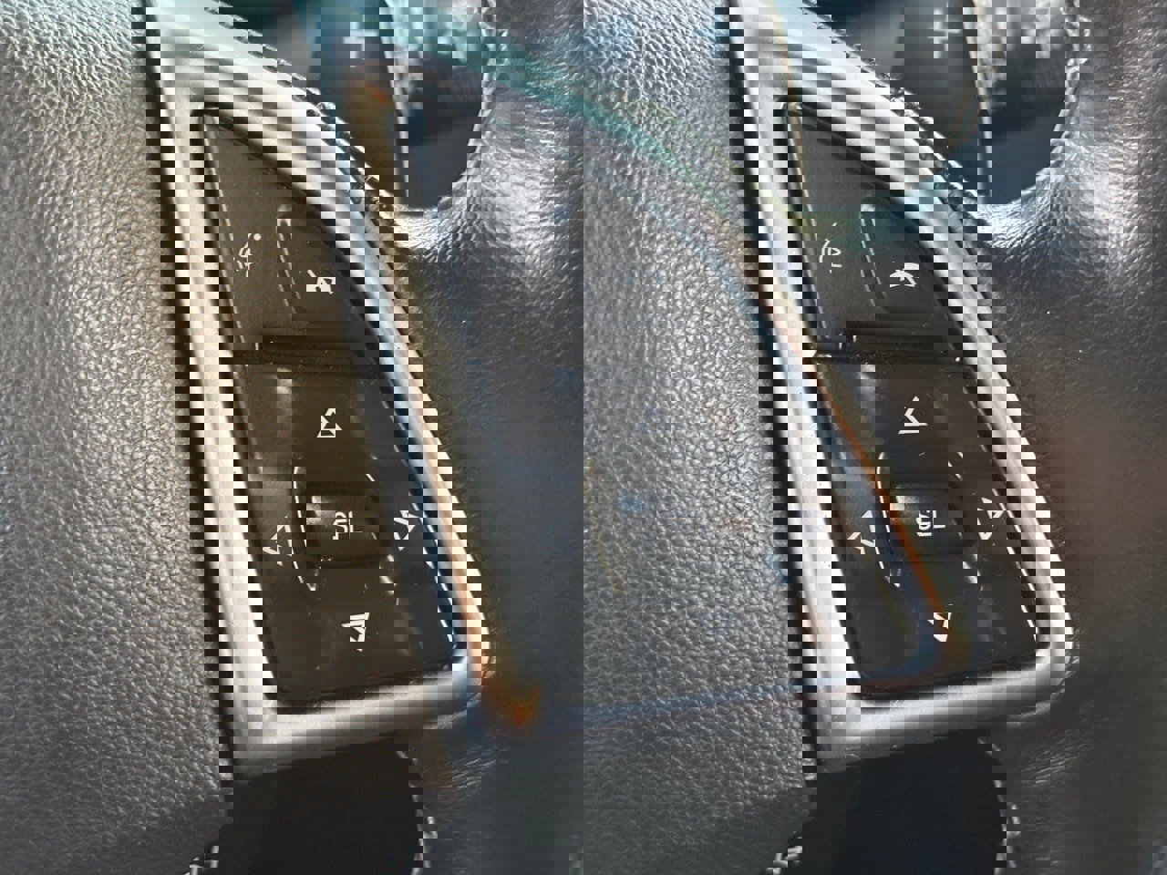 Used 2020 Chevrolet Camaro LT image 15