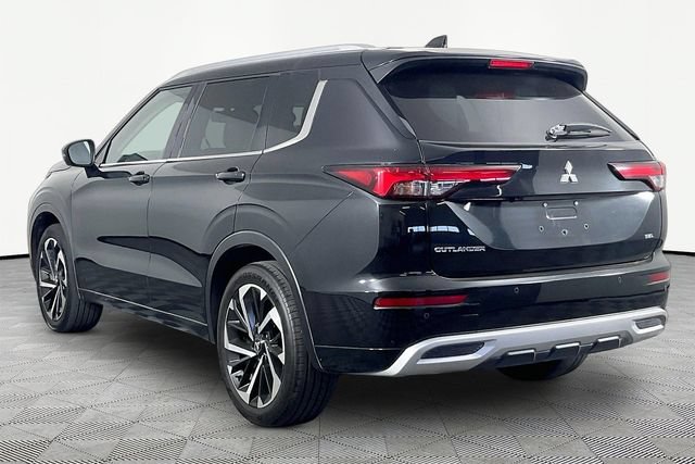 Used 2023 Mitsubishi Outlander SEL FWD image 4