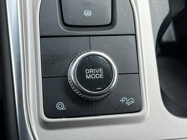 Used 2023 Ford Explorer XLT w/ Equipment Group 202A AWD/4WD image 35