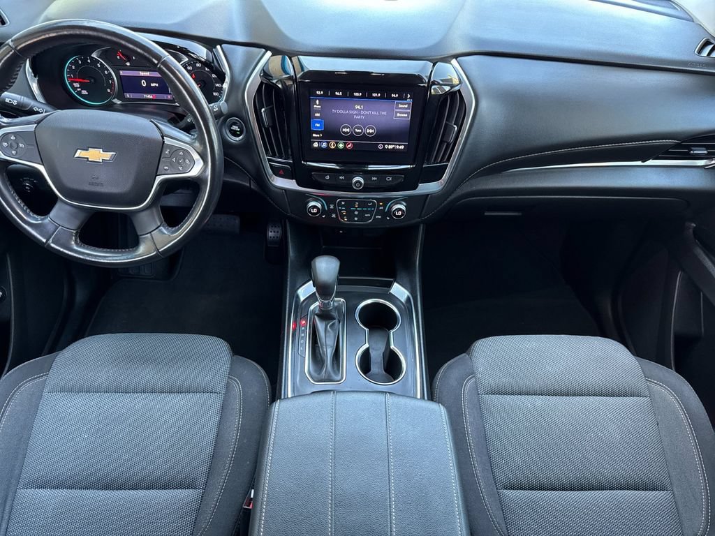 Used 2021 Chevrolet Traverse LT FWD image 14
