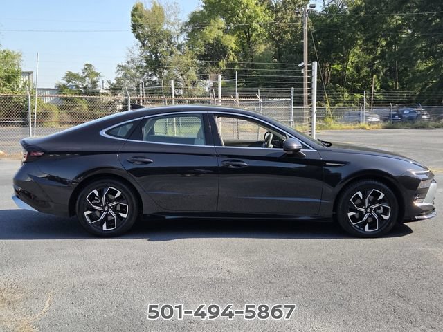 Used 2025 Hyundai Sonata SEL FWD image 6